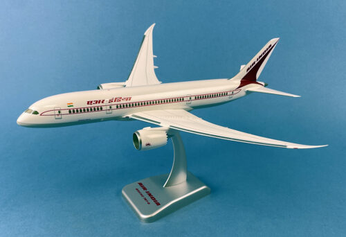 Air India Boeing 777-200 - Pilot's station airfield