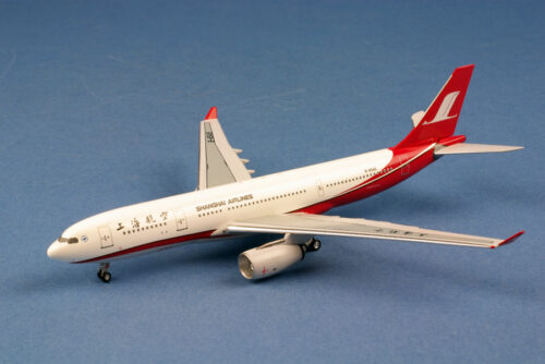 Shanghai Airlines Airbus A330-200 B-6545