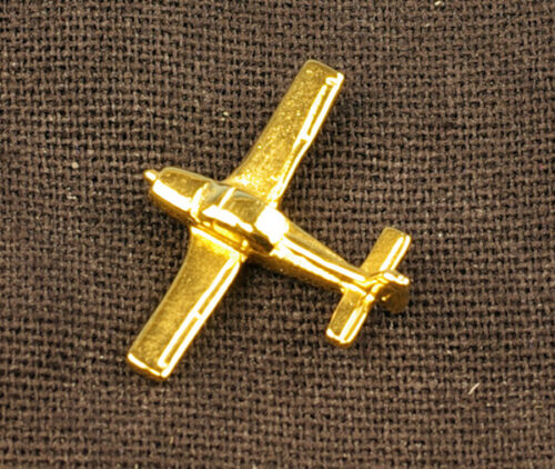 Pin's 3D doré 24ct Marchetti AS-202 Bravo