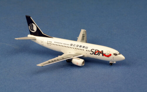 ShanDong Airlines Boeing 737-300 B-2968