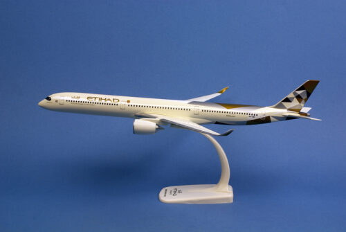Etihad Airways Airbus A350-1000 A6-XWC