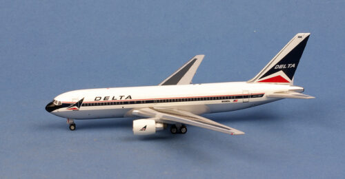 Delta Airlines Boeing B767/200 N108DL