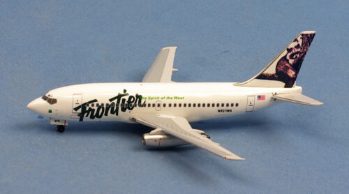 Frontier Airlines Boeing 737-200 N921WA