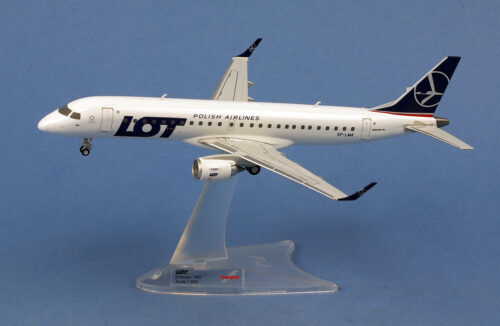 LOT Polish Airlines Embraer E190 SP-LMA