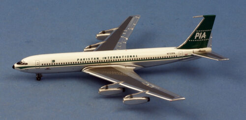 PIA Pakistan Int'l Boeing 707-320 N723PA
